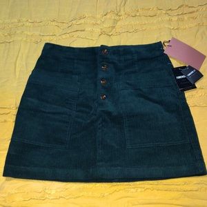 Hunter green short skirt